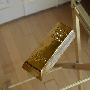 GOLD BAR SOUVENIR COIN BANK, 999.9 FINE GOLD BAR /CERAMIC COIN BANK
